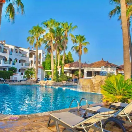 Oasis Calan Porter Con Piscinas Y Junto La Playa Apartman Cala En Porter (Menorca)