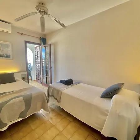 Appartement Oasis Cala'n Porter Con Piscinas Y Junto La Playa. Cala En Porter (Menorca)