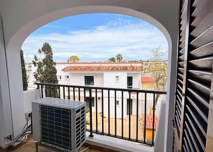 Apartman Oasis Cala'n Porter Con Piscinas Y Junto La Playa. Cala En Porter (Menorca)